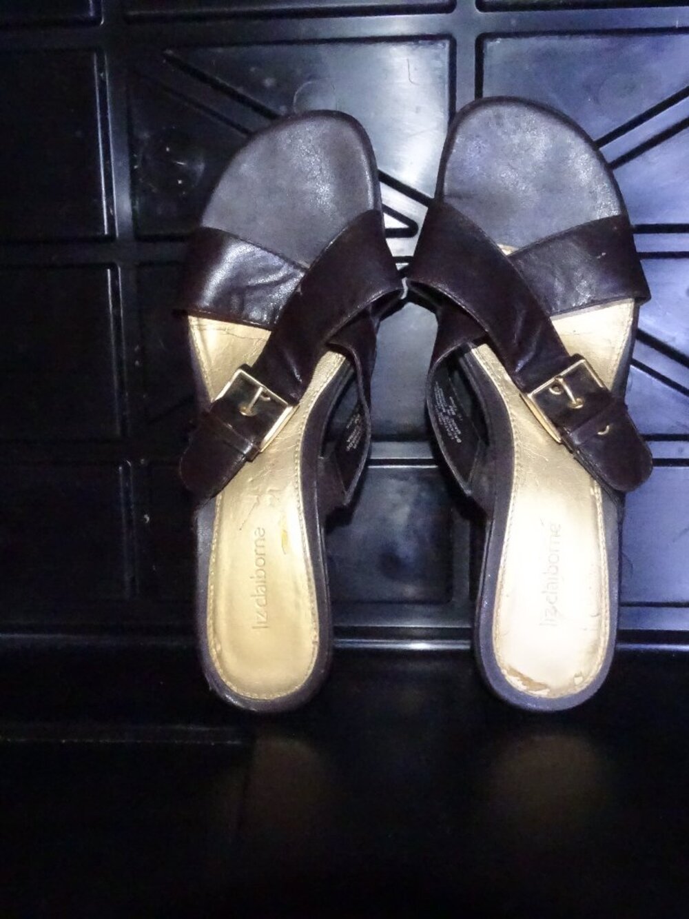 Liz Claiborne Trudy Chocolate Brown Leather Crisscross Slide Sandals Size 9M
